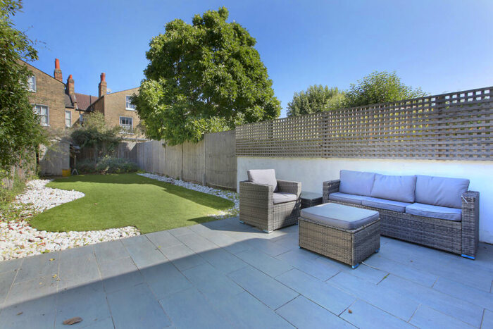 5 Bedroom Terraced House To Rent In Calbourne Road, Balham, London, SW12