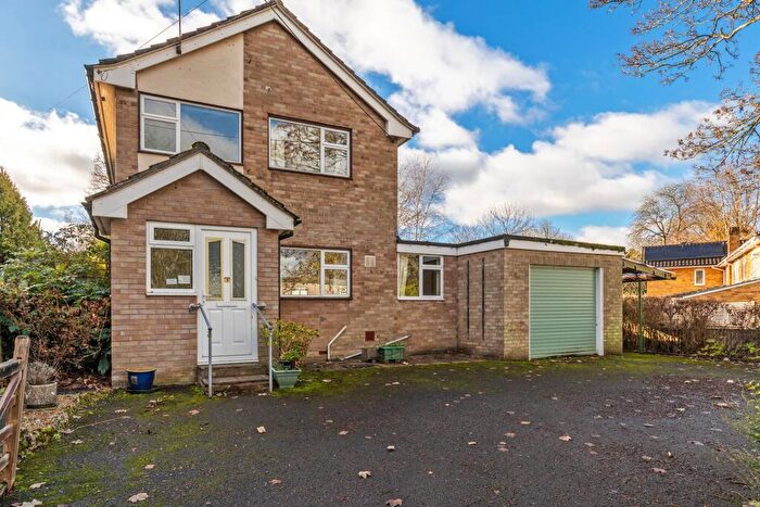 3 Bedroom Detached House For Sale In Dean Lane, Winchester, SO22