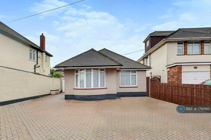 2 Bedroom Detached House To Rent In Prittlewell Chase, Westcliff-On-Sea, SS0