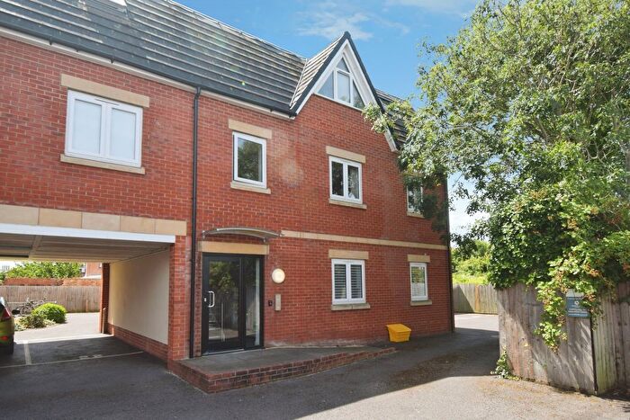 1 Bedroom Flat For Sale In Taunton Road, Bridgwater, TA6