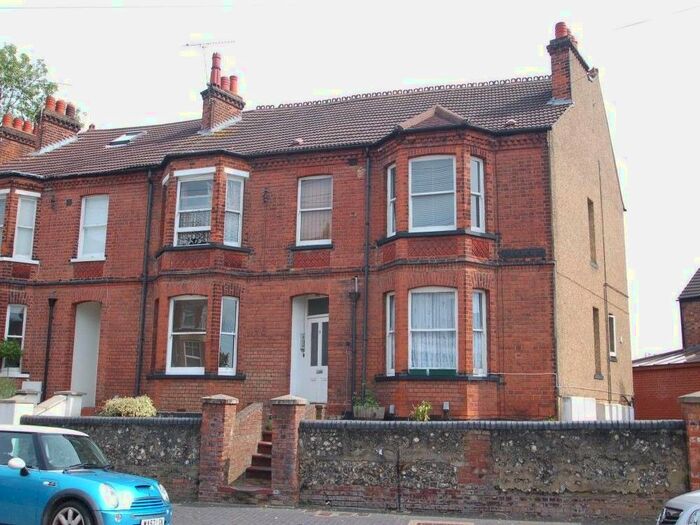 1 Bedroom Flat To Rent In Approach Road, St Albans AL1