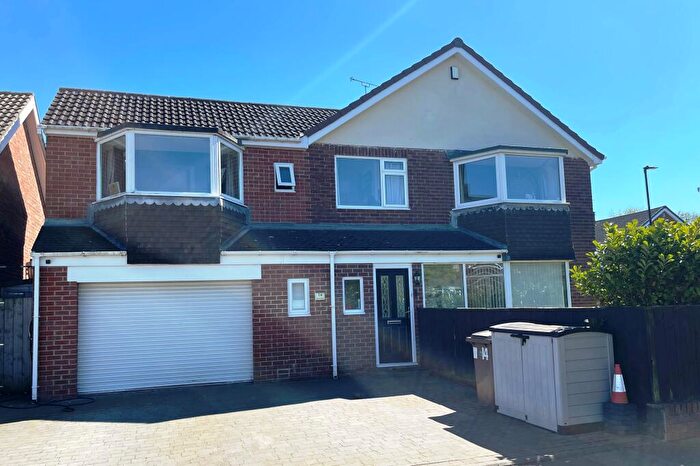 5 Bedroom Semi-Detached House For Sale In Ashton Way, Whitley Bay, Tyne And Wear, NE26