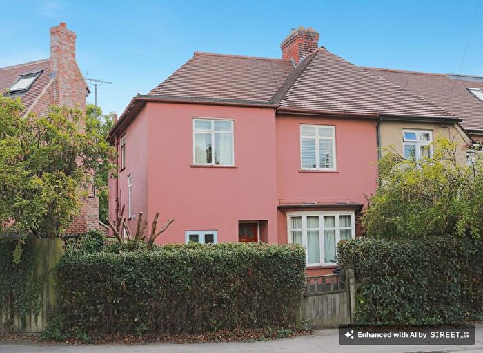 4 Bedroom Semi-Detached House To Rent In Milton Road, Cambridge, CB4