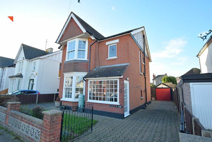 4 Bedroom Detached House For Sale In Beaconsfield Road, Clacton-on-Sea, Essex, CO15