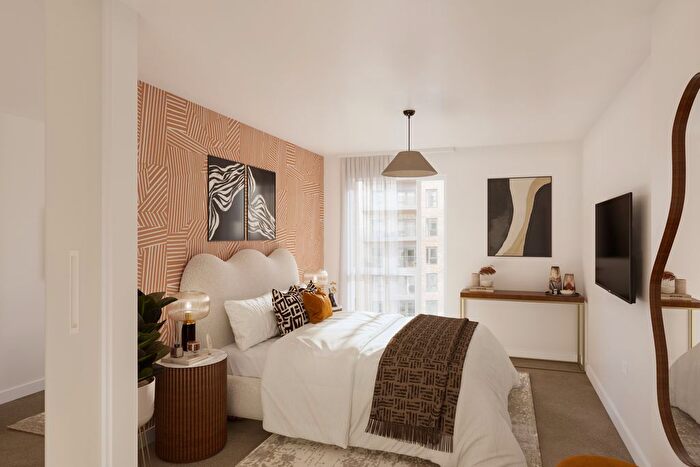 2 Bedroom Flat For Sale In Caversham Road, London, NW9