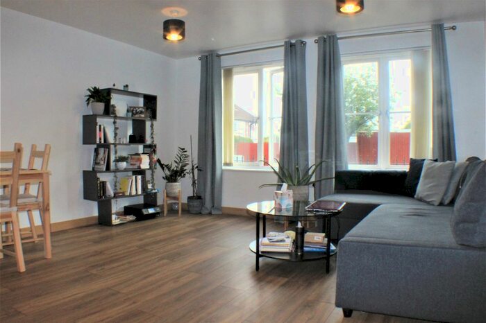 1 Bedroom Flat To Rent In Well Hall Road, London, SE9