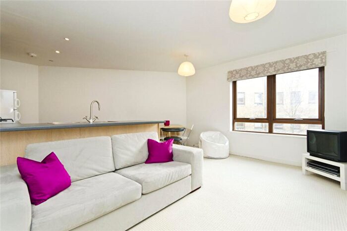 1 Bedroom Flat To Rent In Barchester Street, Poplar, London, E14