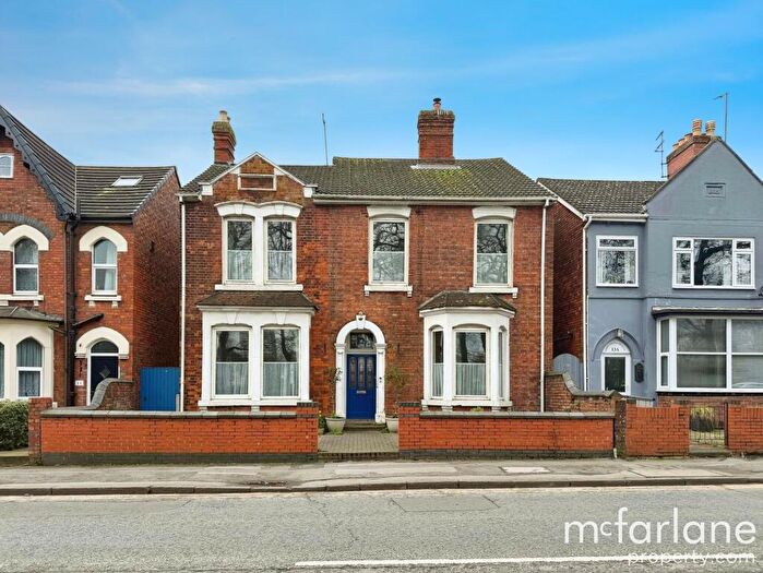 5 Bedroom Detached House For Sale In Park Lane, Swindon, SN1