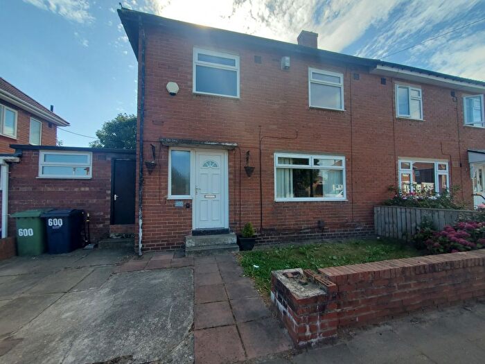 3 Bedroom Semi-Detached House To Rent In Hylton Road, Sunderland, SR4