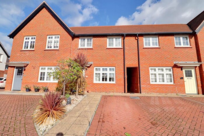 3 Bedroom Terraced House For Sale In Nevinson Way, Waterlooville, PO7