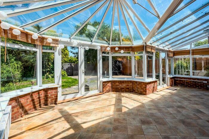 4 Bedroom House To Rent In Staple Close, Waterlooville, Hampshire, PO7