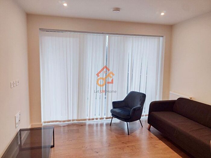 2 Bedroom Flat To Rent In Alington House, Mary Neuner Road, London, N8