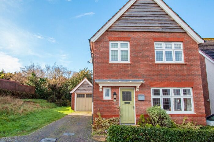 3 Bedroom Detached House For Sale In Abbott Close, Ottery St Mary, EX11