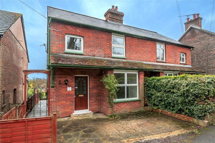2 Bedroom Semi-Detached House For Sale In The Mount, Haslemere, GU27