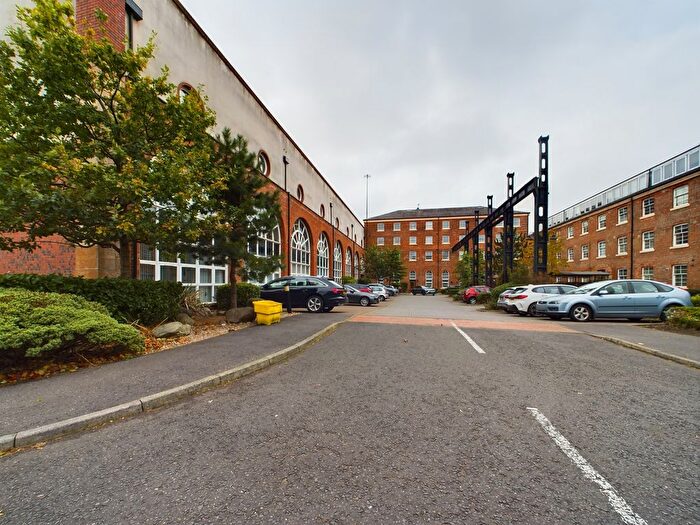 2 Bedroom Flat To Rent In Cook Street, Westbridge Gardens, G5