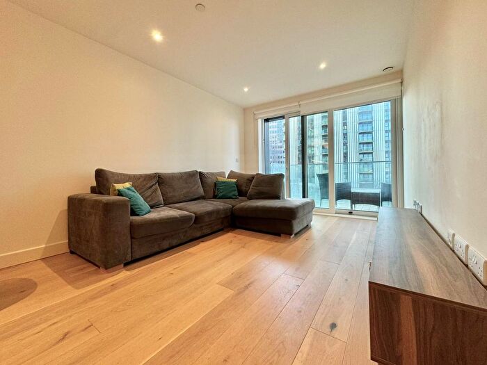 2 Bedroom Flat To Rent In Norton House, Duke Of Wellington Avenue, Royal Arsenal Riverside, Woolwich, SE18