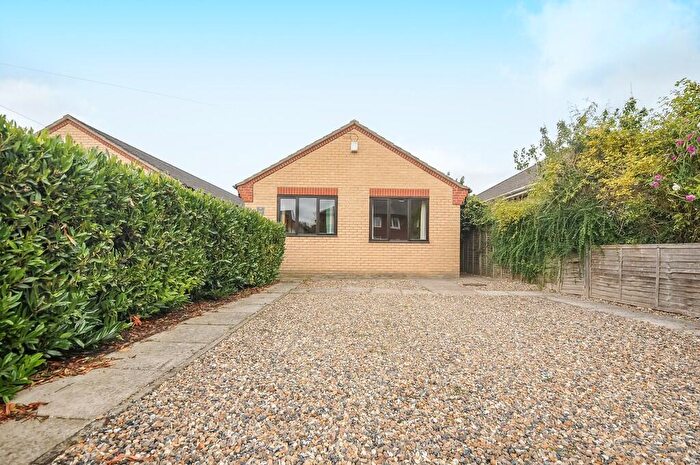 4 Bedroom Detached Bungalow To Rent In Tiverton Way, Cambridge, CB1