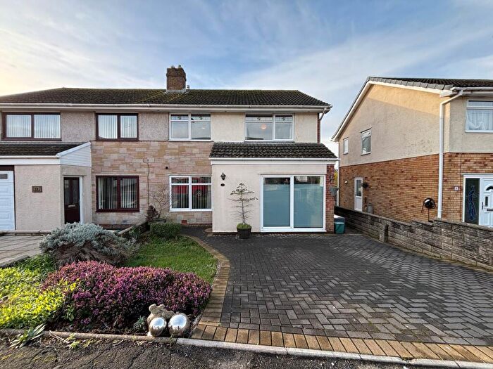 3 Bedroom Semi Detached House For Sale In Glen Mavis Way, Barry, CF62