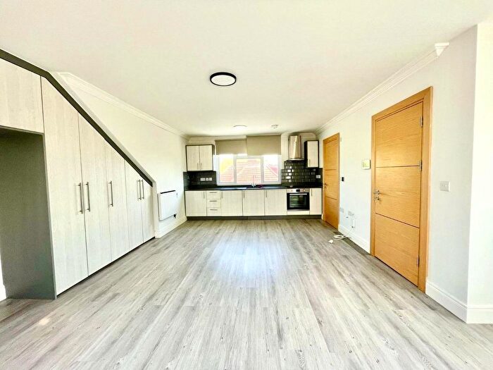 Studio To Rent In Cullingworth Road, London, NW10