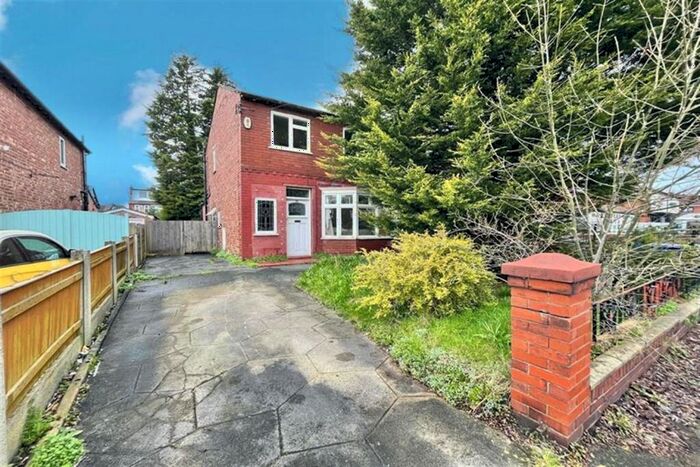 3 Bedroom Semi-Detached House To Rent In Chatburn Road, Manchester, M21