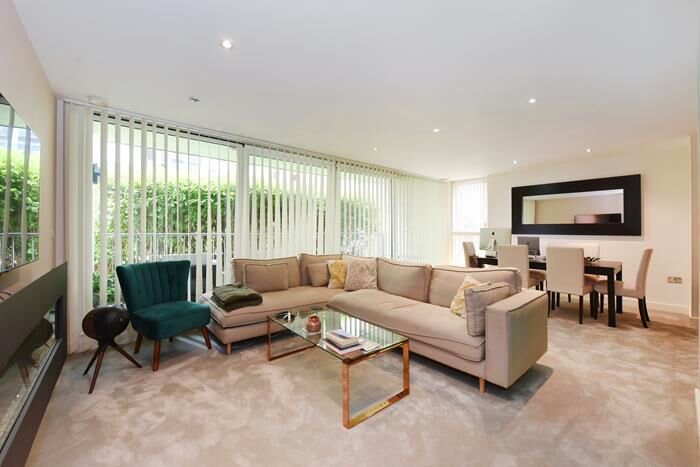 1 Bedroom Flat For Sale In Baltic Apartments, Royal Victoria, E16