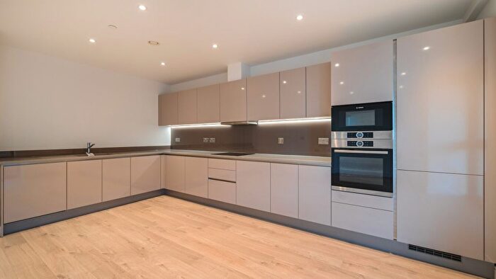 1 Bedroom Flat For Sale In South Way, Wembley, HA9