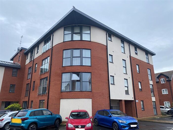 1 Bedroom Flat For Sale In Larch Way, Stourport, DY13