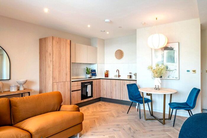1 Bedroom Apartment For Sale In Highgate Road, Kentish Town, NW5