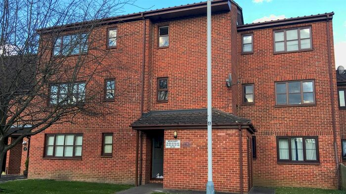 Studio To Rent In Newcourt, Cowley, Uxbridge, UB8