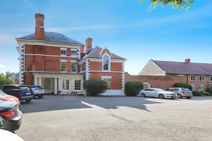 2 Bedroom Apartment For Sale In Church Hill, Belbroughton, Stourbridge, DY9