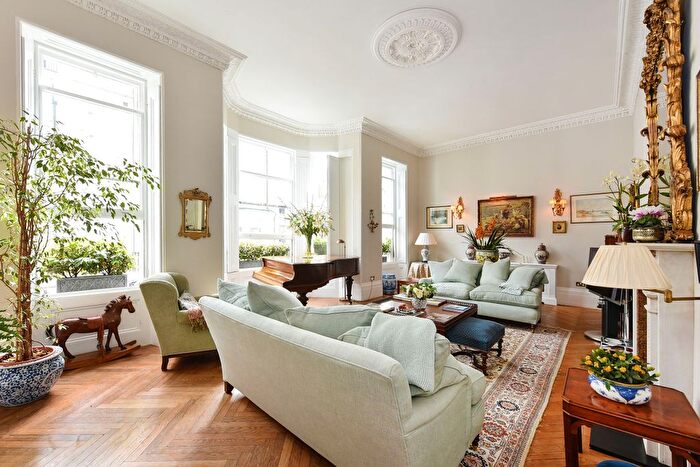 4 Bedroom Flat To Rent In Elvaston Place, SW7