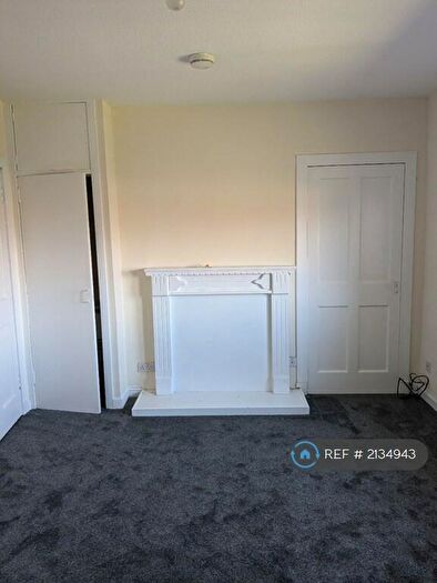 2 Bedroom Flat To Rent In Deanfield Terrace, Bo'ness, EH51