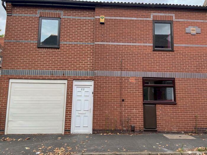 4 Bedroom Terraced House To Rent In Hart Street, Nottingham, NG7