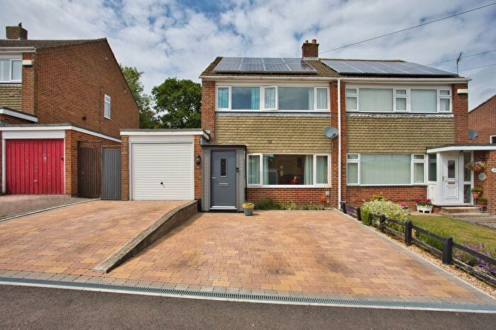 3 Bedroom Semi-Detached House For Sale In Willow Waye, Eythorne, Dover, Kent, CT15