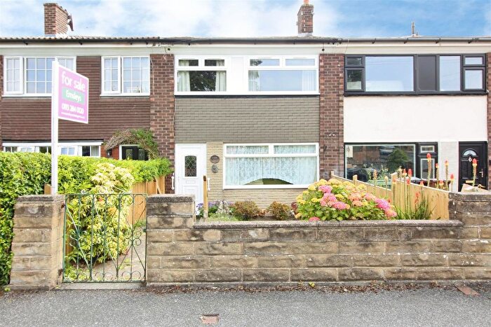 3 Bedroom Terraced House For Sale In Sandbed Court, Leeds, LS15