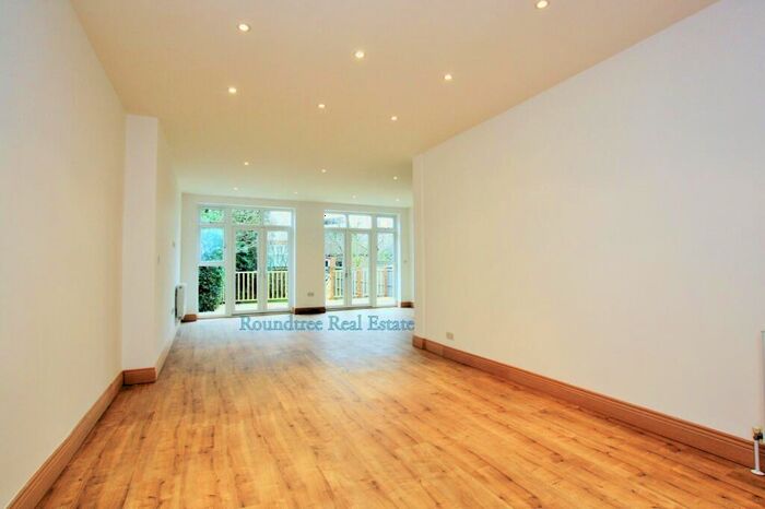 5 Bedroom House To Rent In Temple Gardens, Temple Fortune, NW11