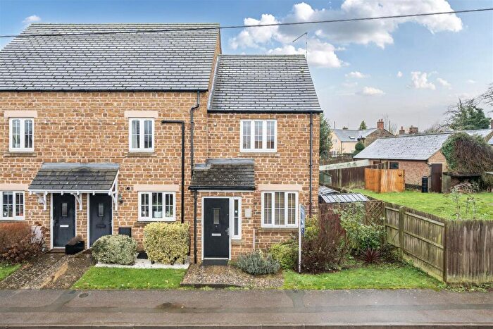 2 Bedroom End Of Terrace House For Sale In Northampton Road, Litchborough, NN12