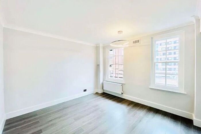 1 Bedroom Flat For Sale In Edgware Road, Marble Arch, London, W2