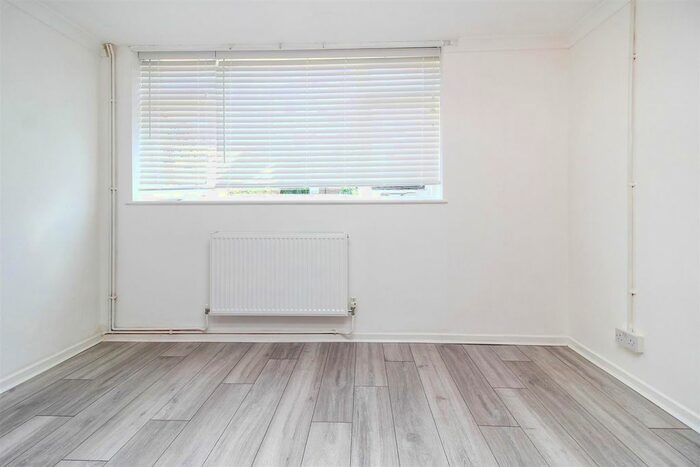 3 Bedroom Terraced House To Rent In Micklefield Road, Hemel Hempstead, HP2