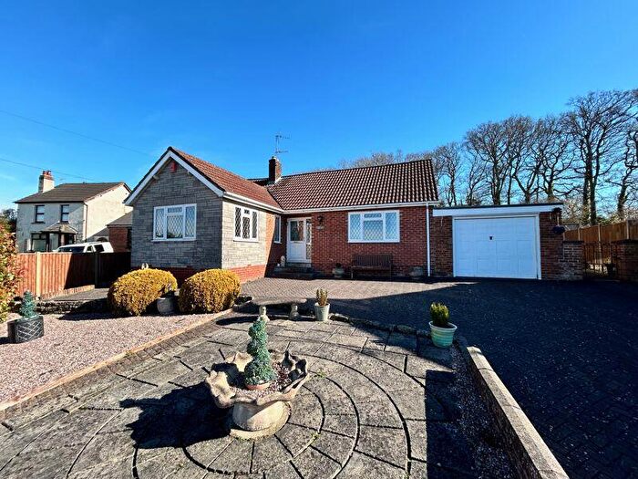 3 Bedroom Detached Bungalow For Sale In Church Road, Cinderford, GL14