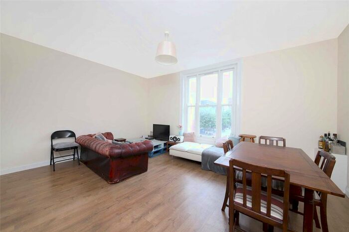 3 Bedroom Flat To Rent In Deptford High Street, London, SE8