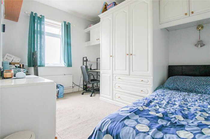3 Bedroom Terraced House For Sale In Bredon Road, Croydon, CR0