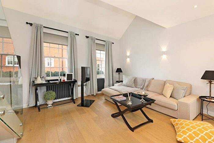 2 Bedroom Flat To Rent In Glebe Place, Chelsea, SW3