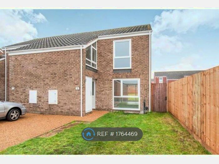 3 Bedroom Semi-Detached House To Rent In Whitewood Walk, Raf Lakenheath, Brandon, IP27