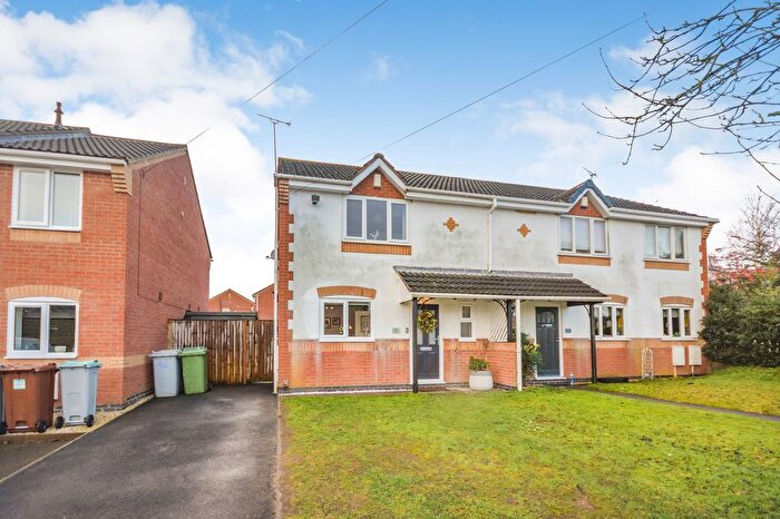 3 Bedroom Semi Detached House For Sale In The Crescent, Blidworth, Nottingham, NG21