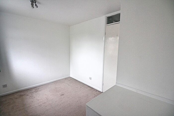 2 Bedroom End Of Terrace House To Rent In Alport Way, Wigston, Leicester, LE18