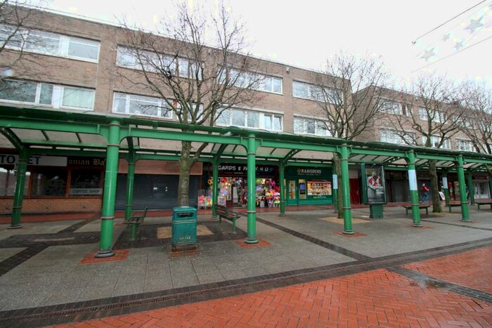 2 Bedroom Flat To Rent In La Porte Precinct, Grangemouth FK3