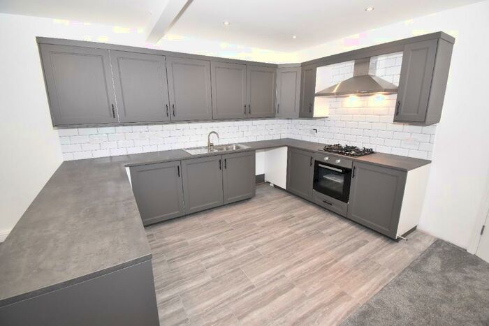 3 Bedroom Apartment To Rent In Manchester Road, Slaithwaite. Huddersfield, West Yorkshire, HD7