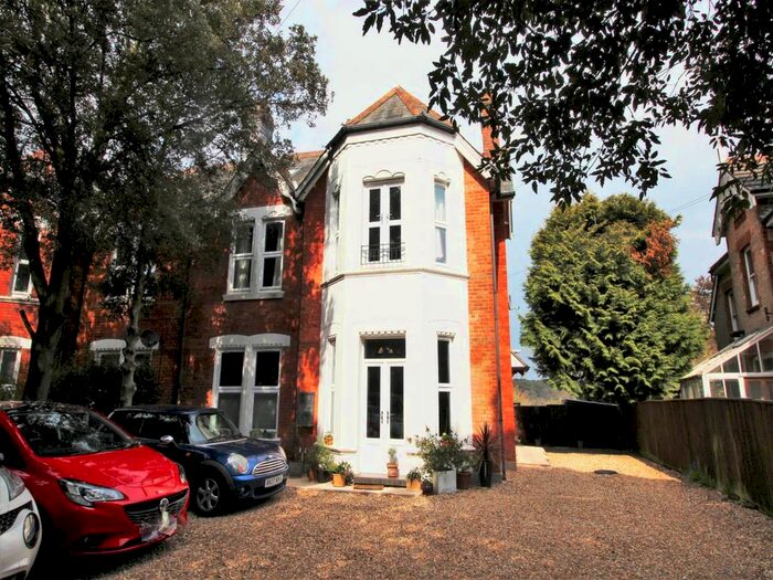 1 Bedroom Flat To Rent In Nelson Road, Westbourne, Bournemouth, BH4
