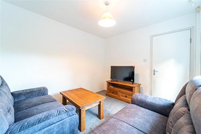 4 Bedroom Terraced House To Rent In Leahurst Crescent, Birmingham, B17